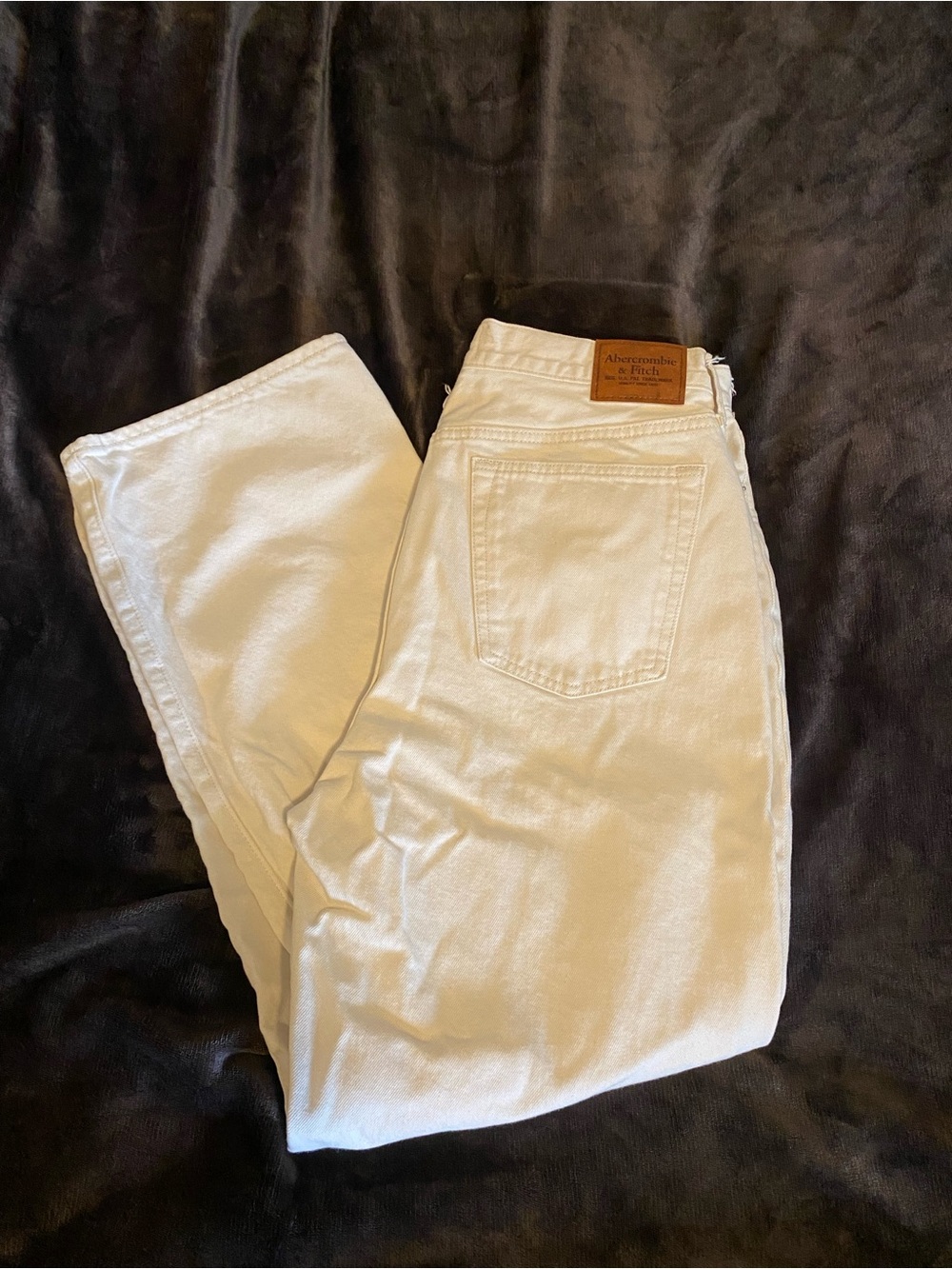 Abercrombie & Fitch Men’s Off-White Slim Straight Jeans